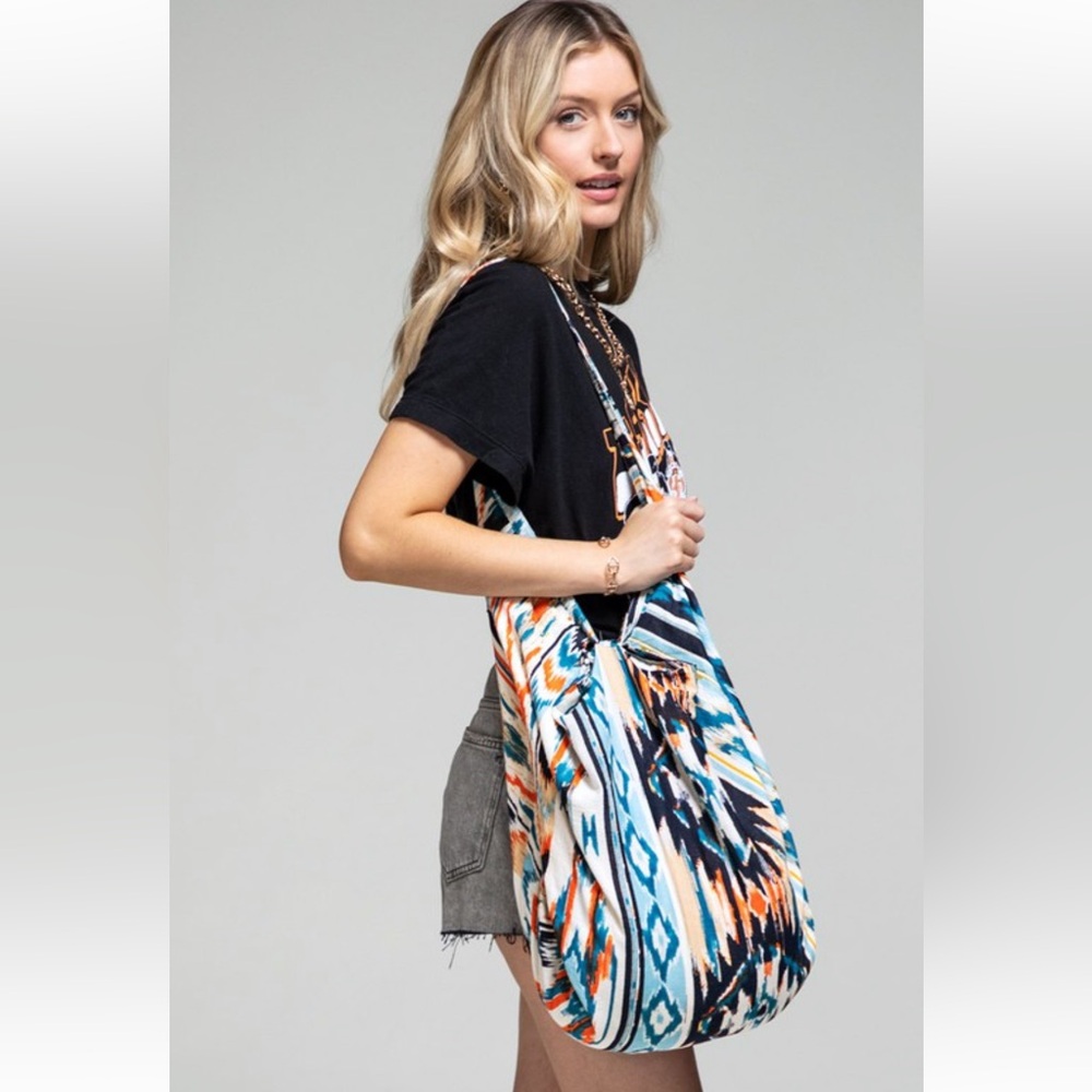 NWT Ruggine Handcrafted Ocean Blue Bohemian Ethnic Print Shoulder Bag - Picture 2 of 6